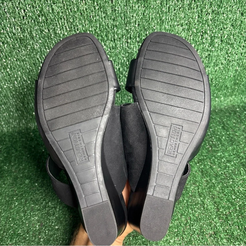 NEW - KENNETH COLE Womens Black Maisie Wedge Slip On Vegan Leather‎ Size 10 M